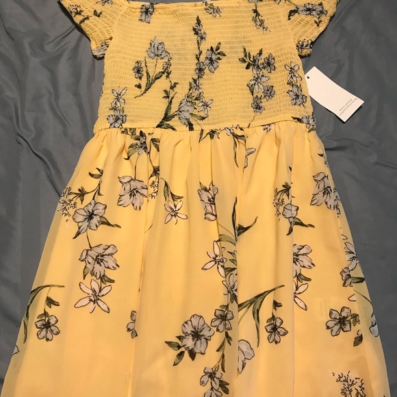 Gemma Smocked Floral Skater Dress - Picture 3 of 3